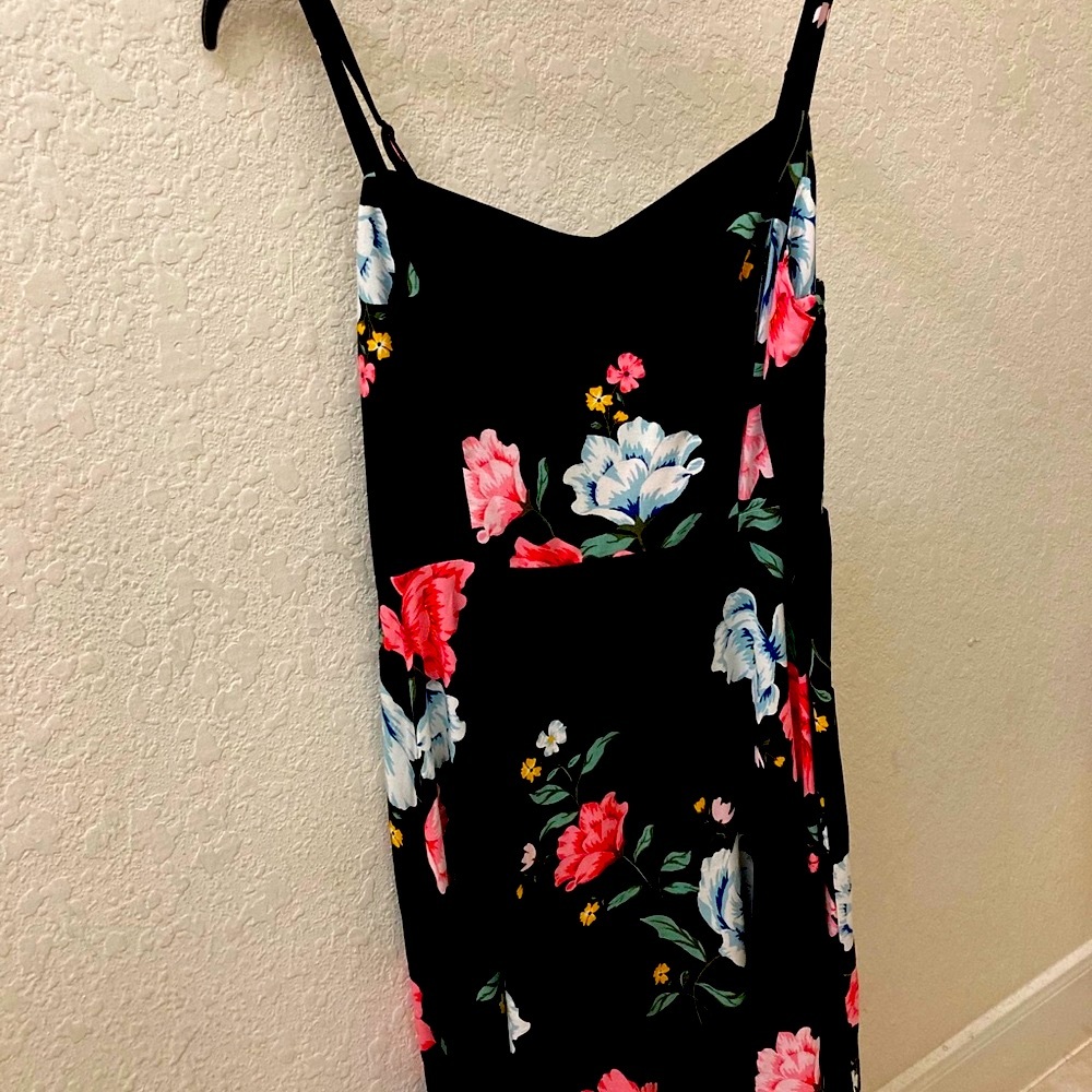 Old Navy Cami Dress - Picture 3 of 7